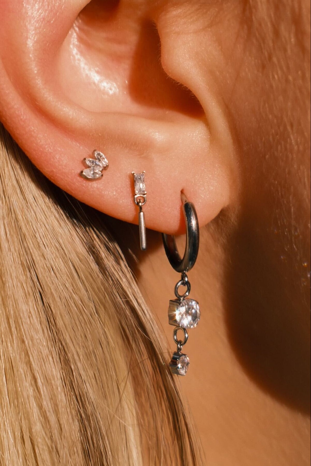 Lucent Hoops