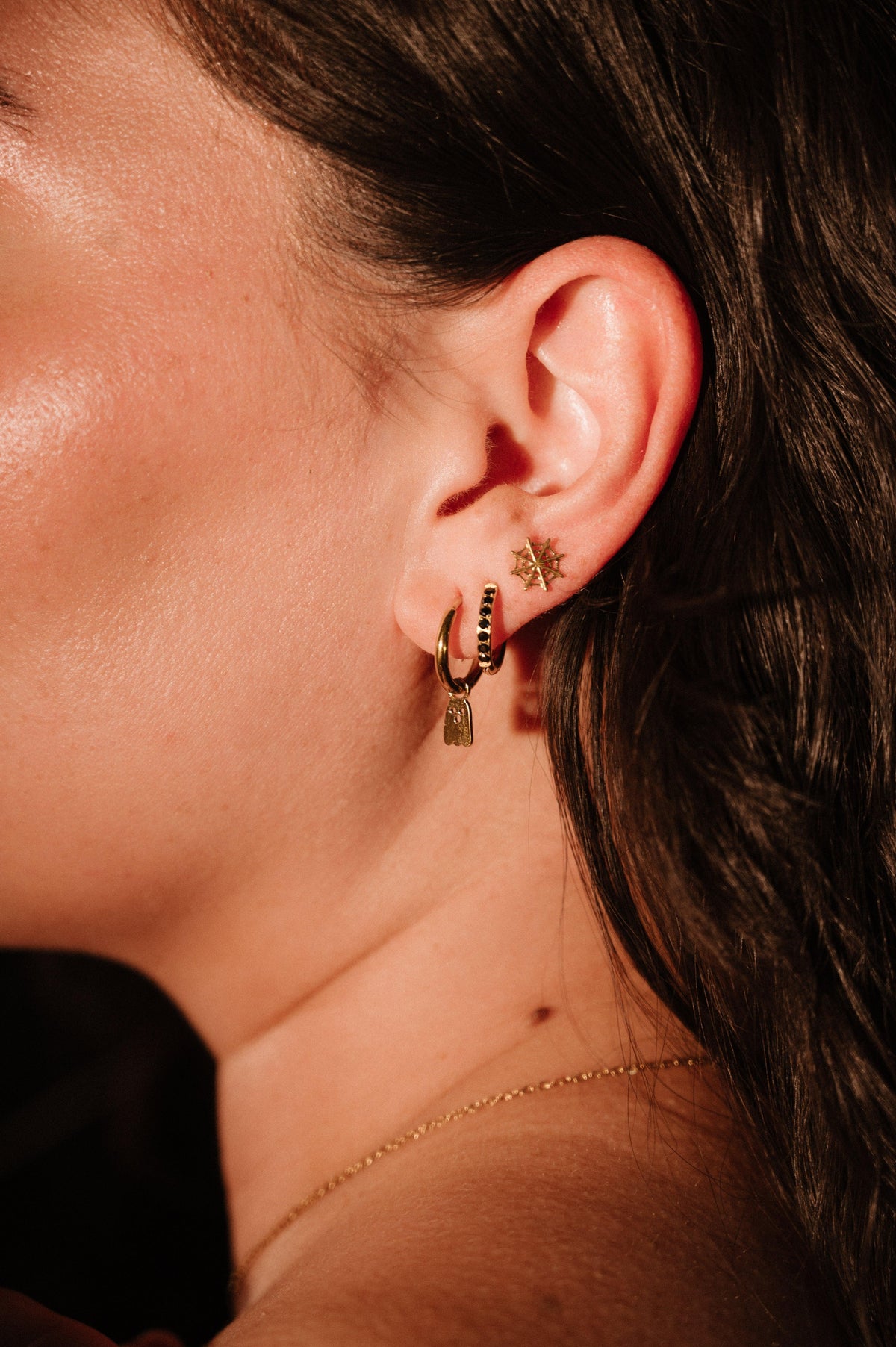 Cobweb Flat Back Stud