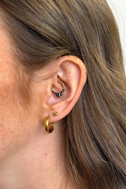 Mini Skeleton Hand Flat Back Stud