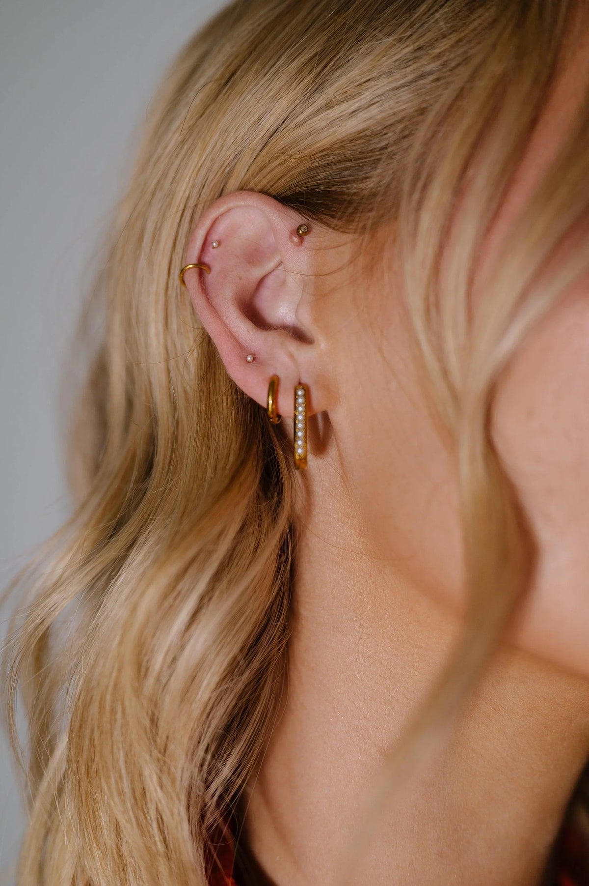 Micro Pearl Flat Back Stud